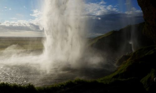 Zdjcie ISLANDIA / pd Islandia / wodospad Seljalandsfoss / Seljalandsfoss