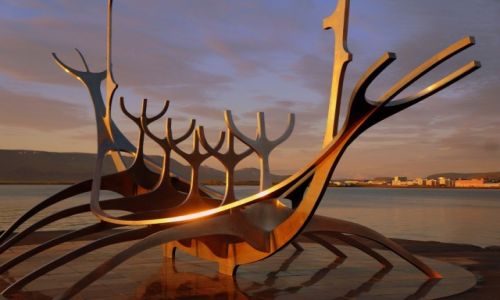 Zdjecie ISLANDIA / zachodnia Isladia / Reykjavik / Viking ship