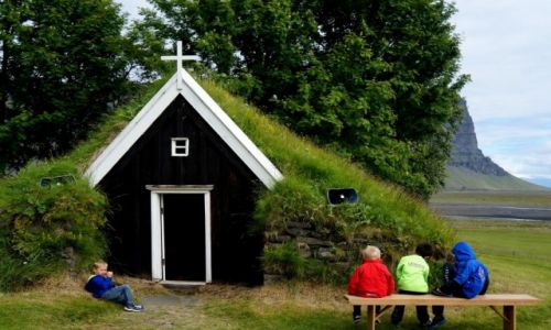 Zdjcie ISLANDIA / podniowa Islandia / Nupsstadur / Msza