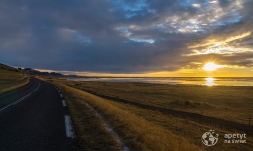 Zdjcie ISLANDIA / Poudnie wyspy / Droga nr 1 / Islandia - kraina ognia i lodu i... pustych drg