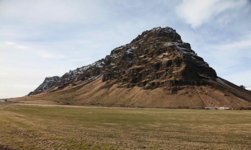 Zdjęcie ISLANDIA / Okolice wulkanu Eyjafjallajökull / Thorvaldseyri  / Pod wulkanem