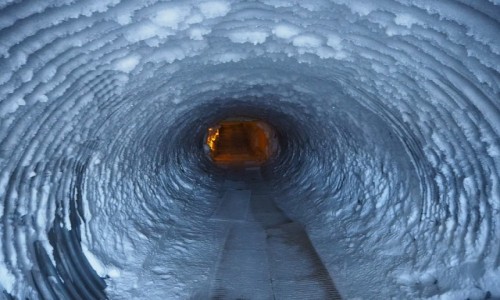 Zdjecie ISLANDIA / zachodnia  Islandia / Langjkull / Tunel do serca lodowca