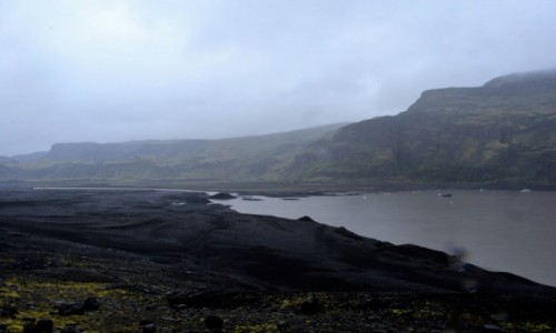 Zdjcie ISLANDIA / poudnie kraju / lodowiec Myrdals -Jokull / Myrdals Jokul na pochmurno