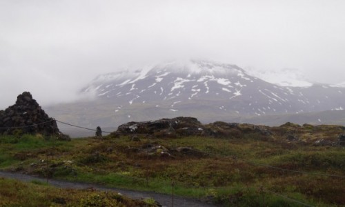 Zdjęcie ISLANDIA / Thingvellir / Thingvellir / Majowy śnieg w czerwcu