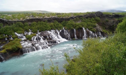 Zdjcie ISLANDIA / Hraunfossar / Hraunfossar / Wodospady z pl lawowych