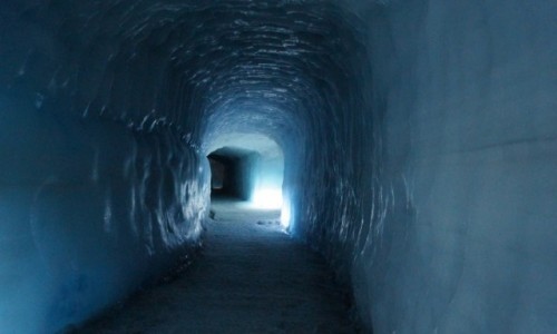 Zdjęcie ISLANDIA / Langjökull / Langjökull / Tunel w lodowcu