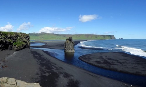 Zdjecie ISLANDIA / poudnie wyspy / najdalej wysunita na poudnie cz Islandii / Dyrholaey - czarna plaa