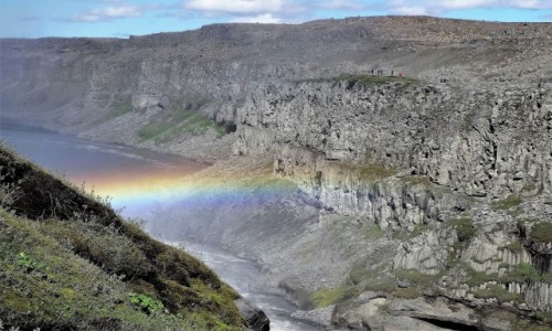 Zdjecie ISLANDIA / pnocna cz Islandii / na lewym brzegu tczy / Kanion rzeki lodowcowej Jkuls  Fjllum