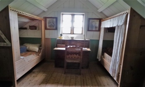 Zdjęcie ISLANDIA / Fiordy wschodnie / Osada domków torfowych / Wnętrze domku torfowego