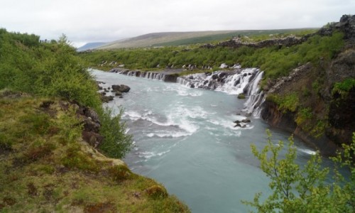 Zdjcie ISLANDIA / rodkowa Islandia / Hraunfossar / Przez pola lawowe