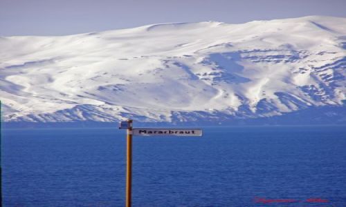 Zdjecie ISLANDIA / Polnocna Islandia / Husavik / Husavik zima