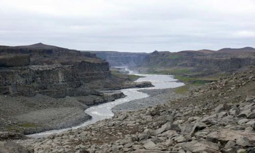 Zdjęcie ISLANDIA / Pół. Wschodnia Islandia  / Wodospad Dettifoss / Wąwóz rzeki Jokulsa a Fjollum