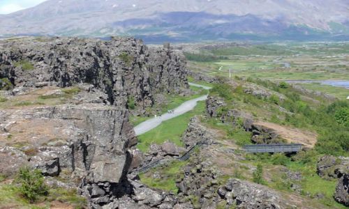Zdjecie ISLANDIA / Południowa Islandia / Pingvellir - Park Narodowy / Pingvellir - szczelina Almannagja