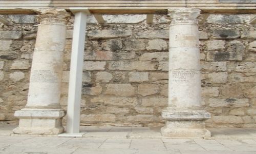 Zdjcie IZRAEL / Kafarnaum / Kafarnaum / Kafarnaum - staroytna synagoga