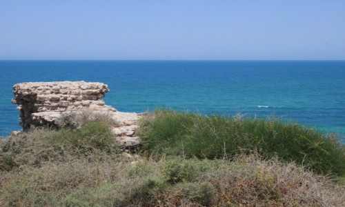 Zdjcie IZRAEL / Dystrykt Poudniowy / Staroytne ruiny w Aszkelon / Z widokiem na morze