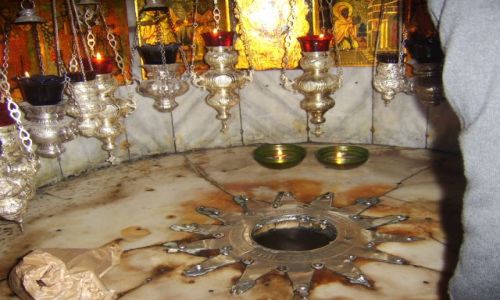 Zdjęcie IZRAEL /  Betlejem / W podziemiach kościoła / Miejsce urodzenia Jezusa chrystusa