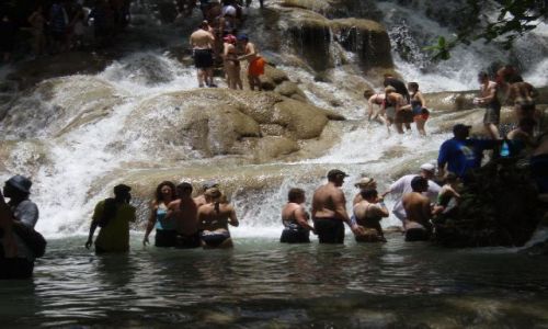 Zdjecie JAMAJKA / brak / Dunn's River Falls / masowa turystyka
