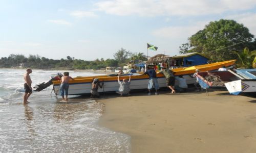 Zdjęcie JAMAJKA / Port Antonio / Port Antonio / przed rybami