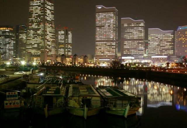 Zdjęcia: dzielnica Minato Mirai 21, Yokohama, barki trzy, JAPONIA Zdjęcia: dzielnica Minato Mirai 21, Yokohama, barki trzy, JAPONIA