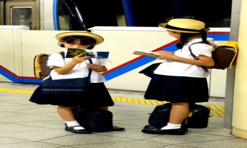 Zdjecie JAPONIA / Tokio / Tokio / w oczekiwaniu na metro