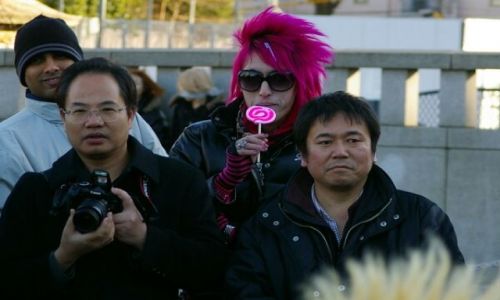 Zdjecie JAPONIA / Tokio / Harajuku / ktory nie pasuje?