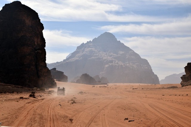 Zdj cia: Wadi Rum, Jordania, Pustynia Wadi-Rum, JORDANIA Zdj cia: Wadi Rum, Jordania, Pustynia Wadi-Rum, JORDANIA