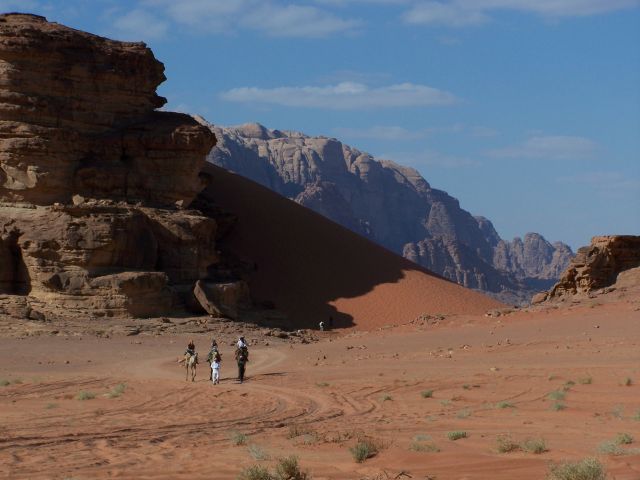 Zdjęcia: Wadi Rum, pd. Jordania, Na pustyni Wadi Rum..., JORDANIA Zdjęcia: Wadi Rum, pd. Jordania, Na pustyni Wadi Rum..., JORDANIA