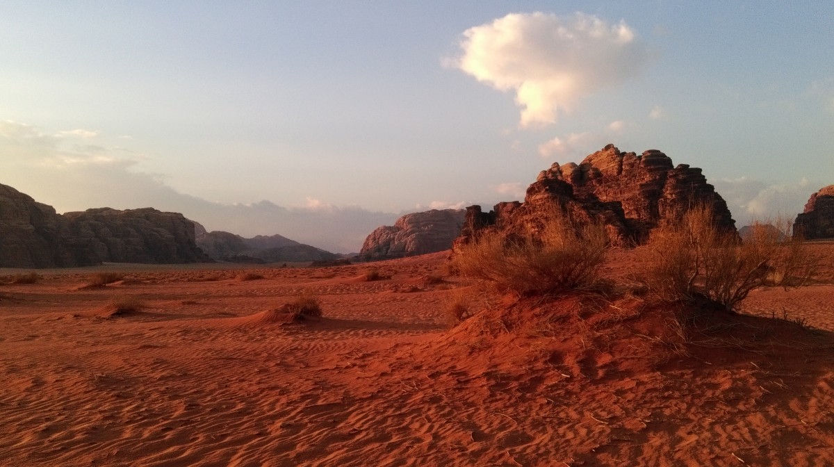 Zdjęcia: na pustyni, Wadi Rum, Jordania, JORDANIA Zdjęcia: na pustyni, Wadi Rum, Jordania, JORDANIA