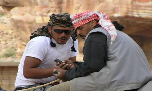Zdjecie JORDANIA / Petra / W kamiennym miecie / Portret