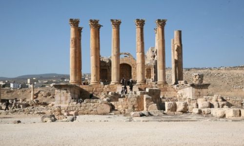 Zdjcie JORDANIA / Jerash / Jerash / Kolumny
