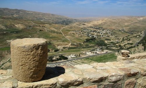 Zdjcie JORDANIA / rodkowa Jordania / Kerak / widok z zamku Kerak