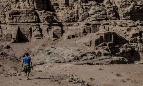 Zdjecie JORDANIA / Petra / Petra / W lewo czy w prawo?