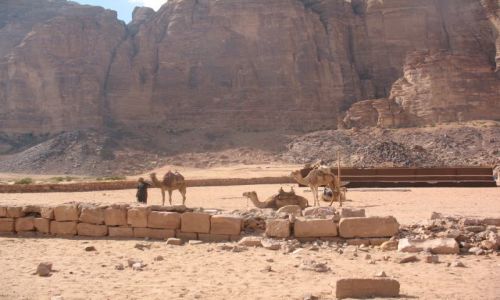 Zdjecie JORDANIA / brak / Wadi Rum / Ob na pustyni