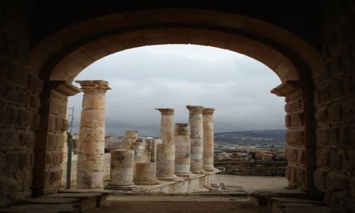 Zdjęcie JORDANIA / Jarash / Jarash / Świątynia Zeusa (2)