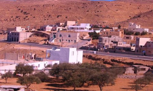 Zdjęcie JORDANIA / muhafaz Maan / między Akab± a Petr± / widok z autokaru