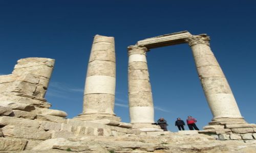 JORDANIA / Amman / Cytadela / Podrnicy