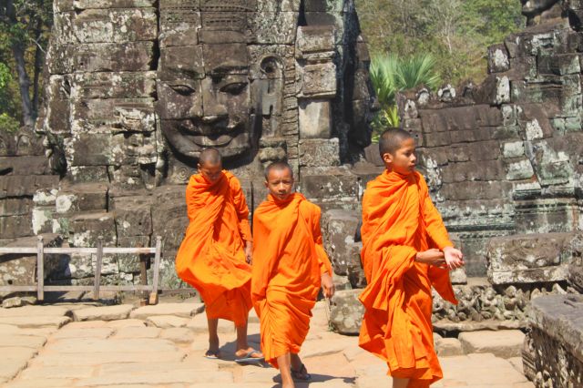 Zdjęcia: Angkor Wat, Siam Reap, Mnisi, KAMBODżA Zdjęcia: Angkor Wat, Siam Reap, Mnisi, KAMBODżA