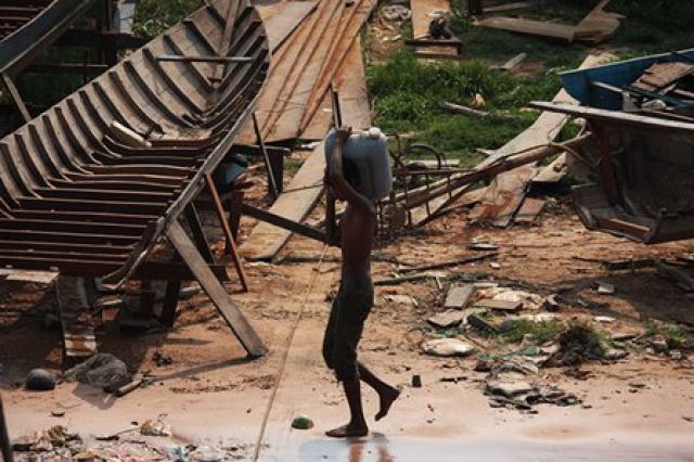 Zdjęcia: wioska na jeziorze, Siem Reap, dzieci w Kambodży, KAMBODżA Zdjęcia: wioska na jeziorze, Siem Reap, dzieci w Kambodży, KAMBODżA