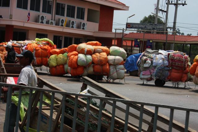Zdjęcia: Siem Reap, przygraniczny ruch w interesie, KAMBODżA Zdjęcia: Siem Reap, przygraniczny ruch w interesie, KAMBODżA