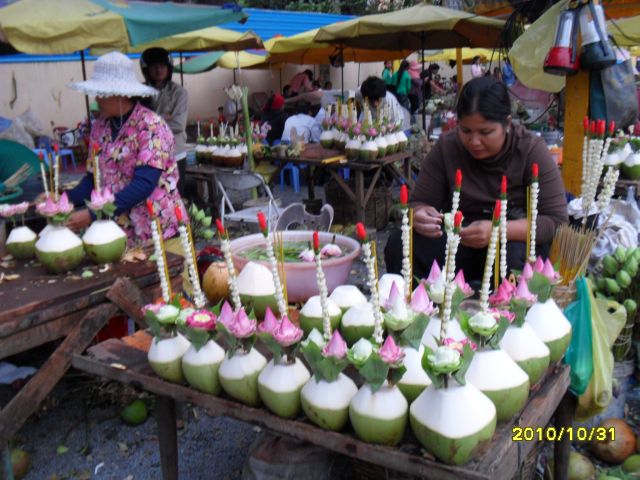 Zdjęcia: ..., phnom penh, stroiki z kwiatow lotosu, KAMBODżA Zdjęcia: ..., phnom penh, stroiki z kwiatow lotosu, KAMBODżA