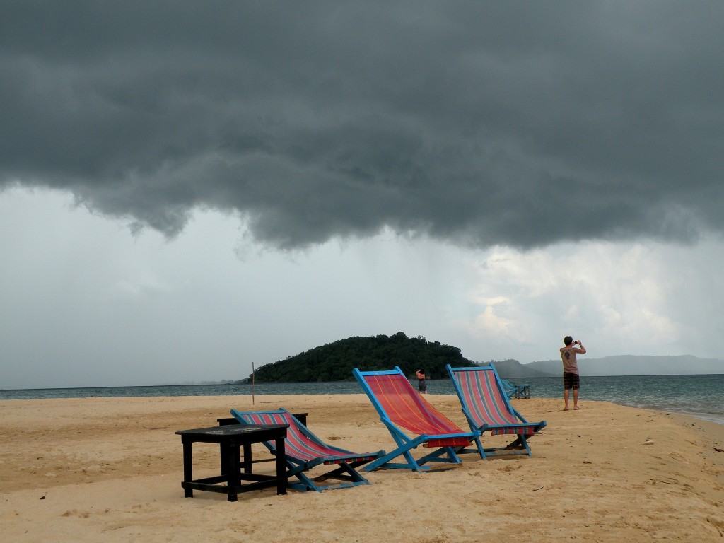 Zdjęcia: Zatoka Tajlandzka, Sihanoukville, Zdążyć przed burzą, KAMBODżA Zdjęcia: Zatoka Tajlandzka, Sihanoukville, Zdążyć przed burzą, KAMBODżA