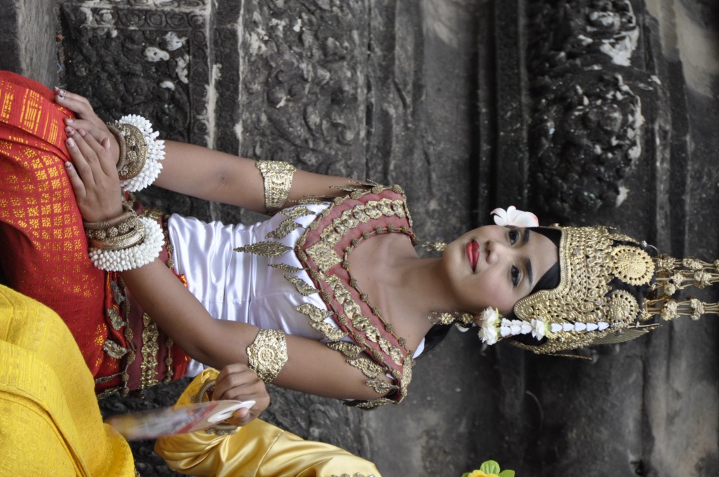 Zdjęcia: Angkor Wat, Siem Rep, Tancerka, KAMBODżA Zdjęcia: Angkor Wat, Siem Rep, Tancerka, KAMBODżA