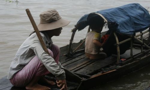 Zdjecie KAMBODA / Siem Reap / Tonle Sap / Zycie na wodzie