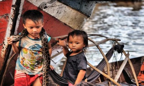 Zdjecie KAMBODA / - / wioska na tonle sap / ***