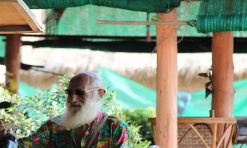 Zdjcie KAMBODA / Sihanaukville / Otres Beach / wity Mikoaj na urlopie