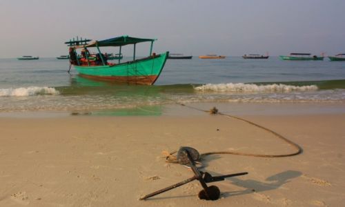 Zdjecie KAMBODA / Zatoka Tajlandzka / Sihanoukville / Zakotwiczona...