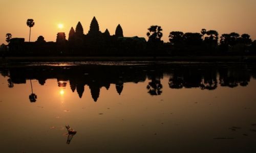 Zdjecie KAMBODA / Siem Reap / Angkor Wat / Brzask nad Angkor Wat
