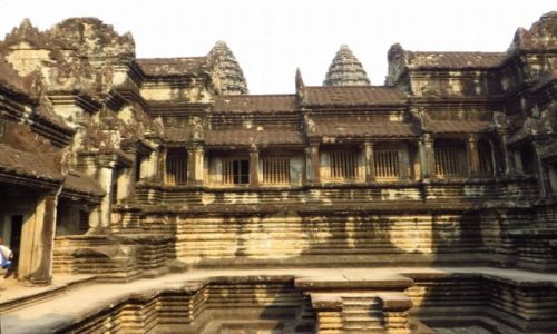 Zdjcie KAMBODA / Angkor / okolice Siem Reap / Angkor Wat