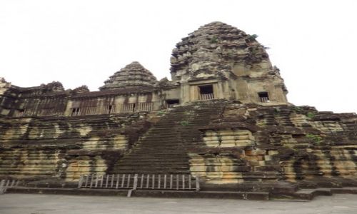 Zdjcie KAMBODA / Angkor / okolice Siem Reap / Angkor Wat