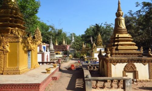 Zdjcie KAMBODA / Angkor / Siem Reap / Pola mierci cmentarz